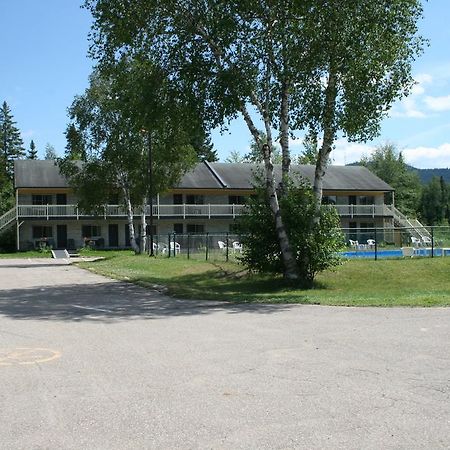 Hotel La Cuillere A Pot Saint-Donat-de-Montcalm Exteriér fotografie