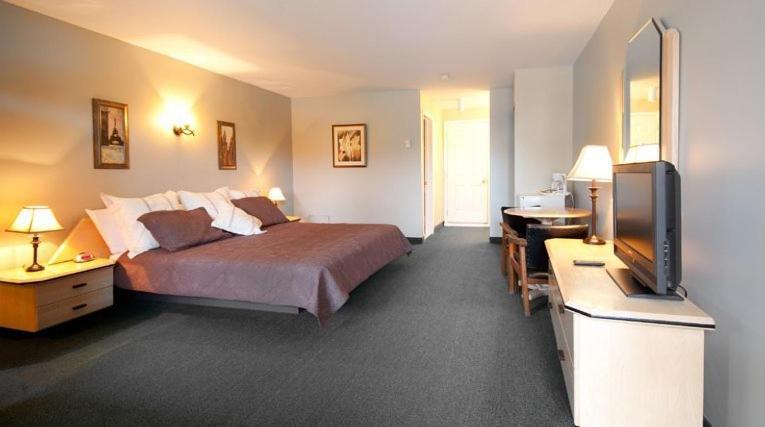 Hotel La Cuillere A Pot Saint-Donat-de-Montcalm Exteriér fotografie