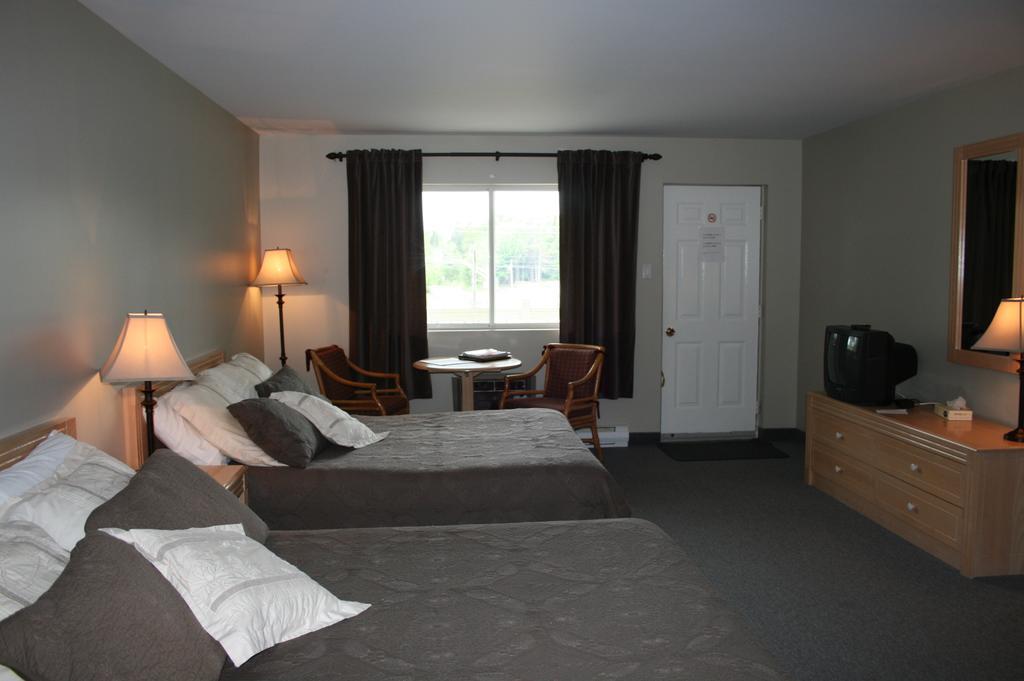 Hotel La Cuillere A Pot Saint-Donat-de-Montcalm Pokoj fotografie